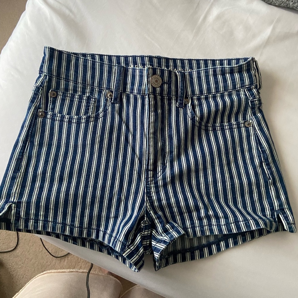 American Eagle Women’s Printed Jean Shorts